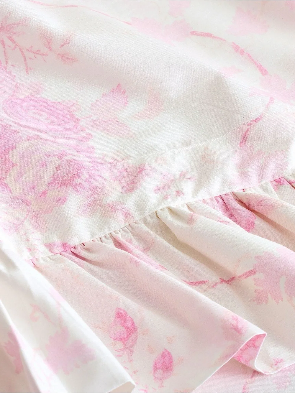 NWT Pottery Barn LoveShackFancy Pink La Vie en Rose Ruffle Sheet Set Queen